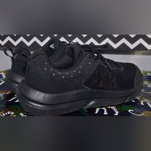 💥Under Armour Black Athletic Shoes Size 9.5 Women's Fits more Like 9